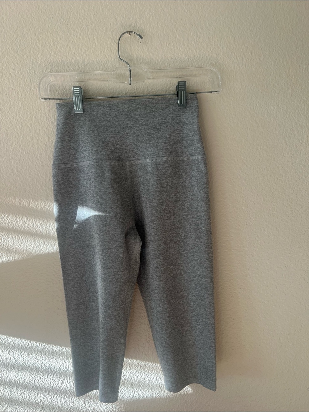 Beyond Yoga Grey High-Waist Pedal Pushers (between capris and shorts)